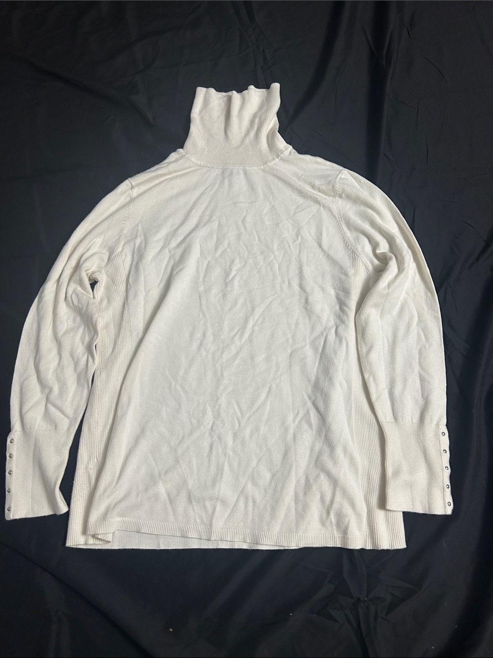 JM Collection White Turtleneck Sweater